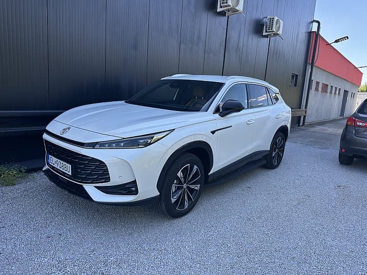 MG HS PHEV 1,5 Tgi Exclusive – fotografia 1